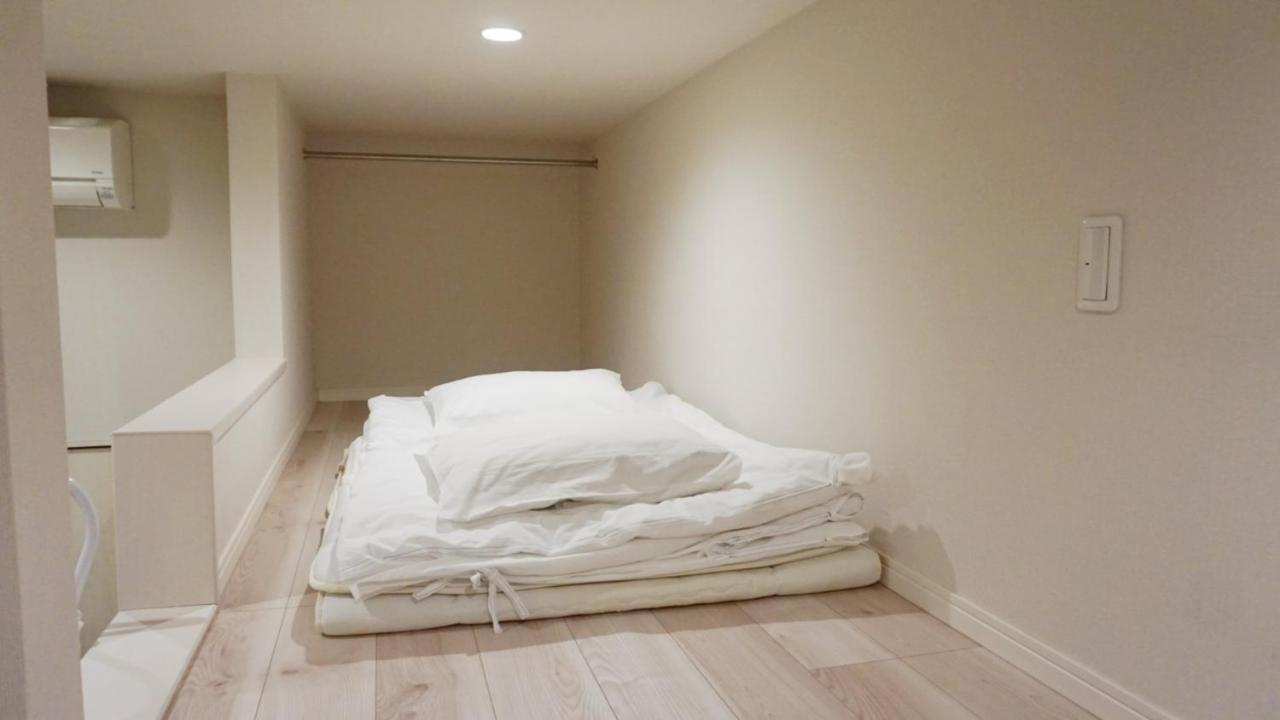 Ferienwohnung Trip Pod Yoshizuka C Fukuoka  Exterior foto